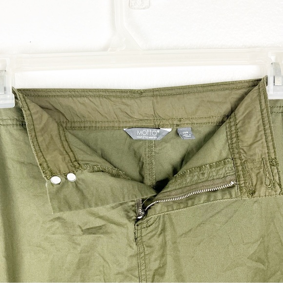 MOTTO Olive Green Front And Back Pockets Maxi Skirt, Size 26W - Picture 6 of 14
